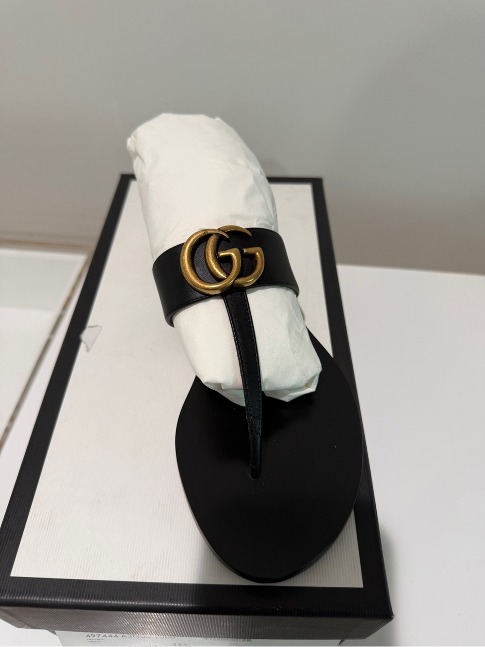 Gucci Black Leather GG Logo Thong Sandals with Gold Hardware